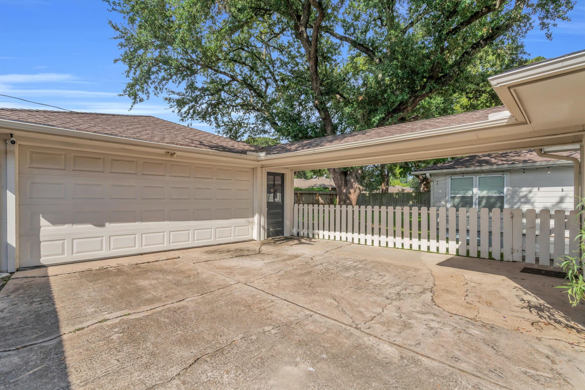 11418 Valley Stream Drive