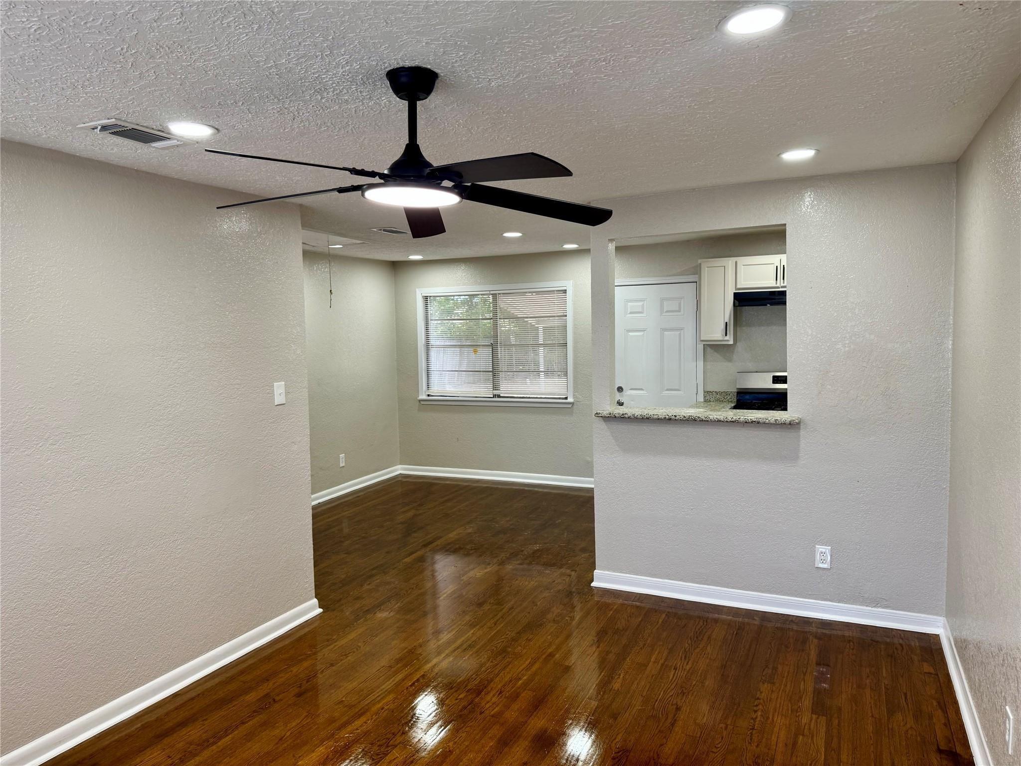 1307 Armor Avenue