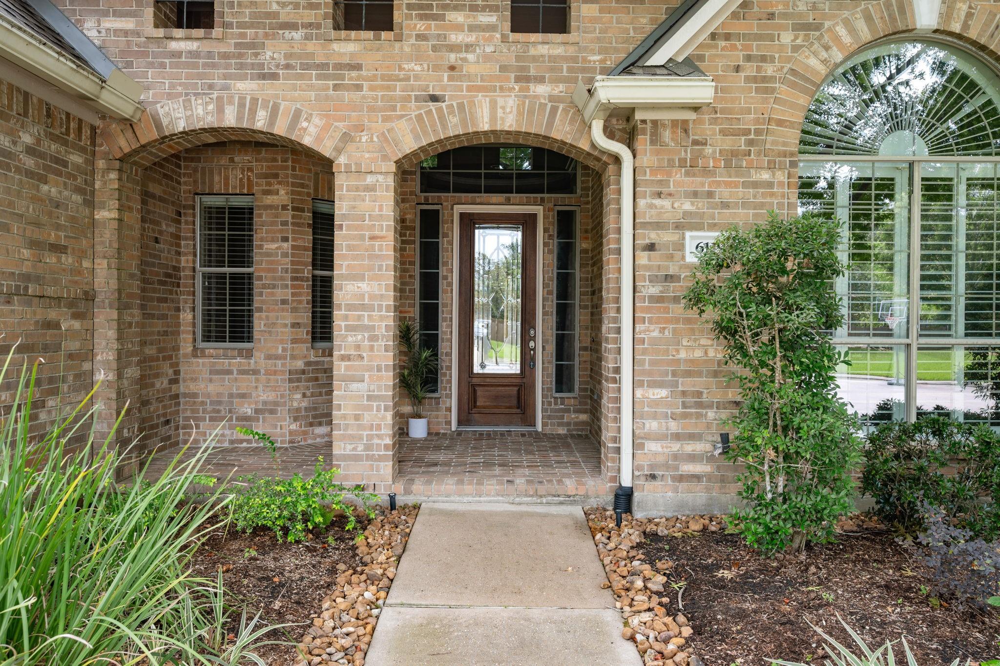 6119 Peachtree Hill Court