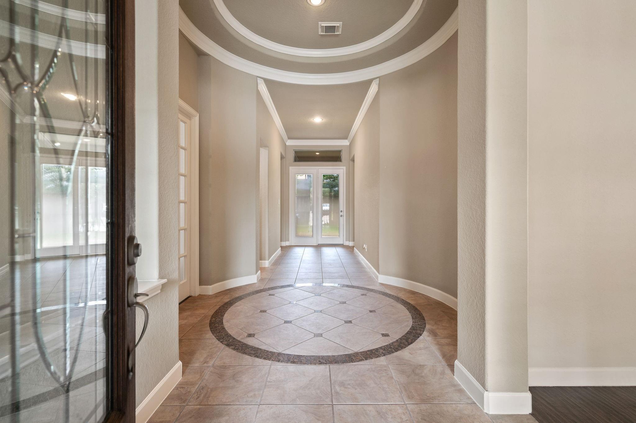 6119 Peachtree Hill Court