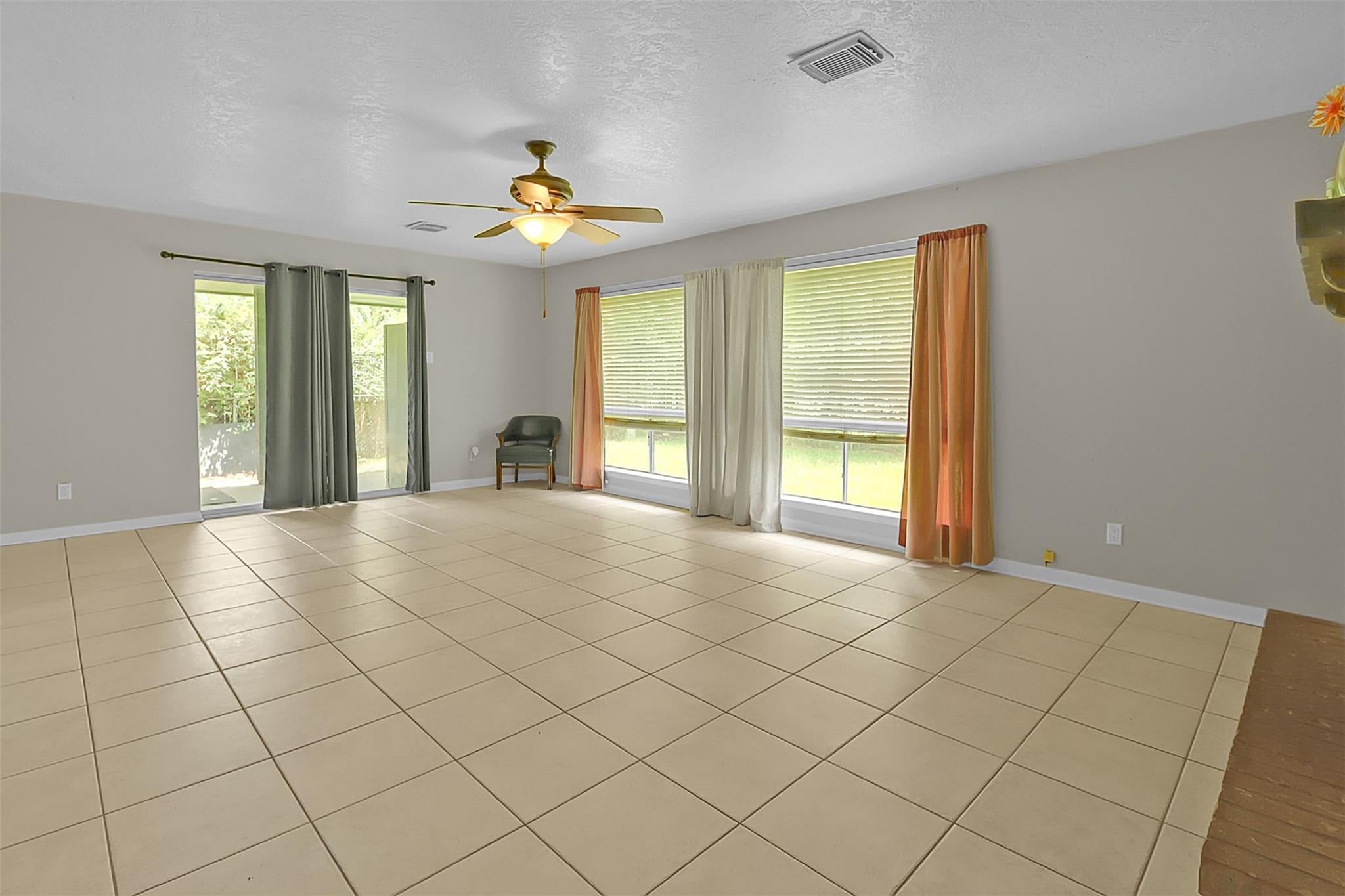 4205 Lariat Drive