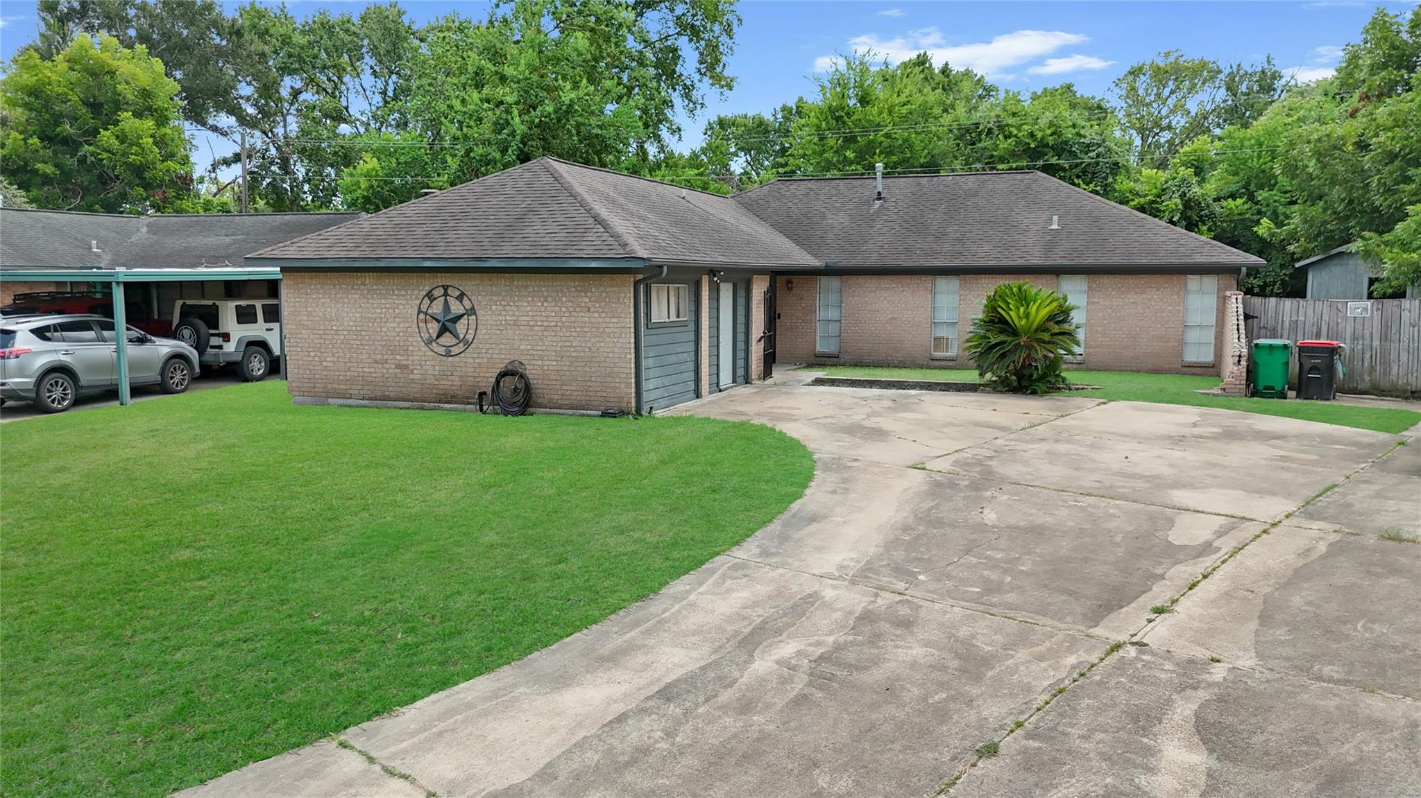 4205 Lariat Drive