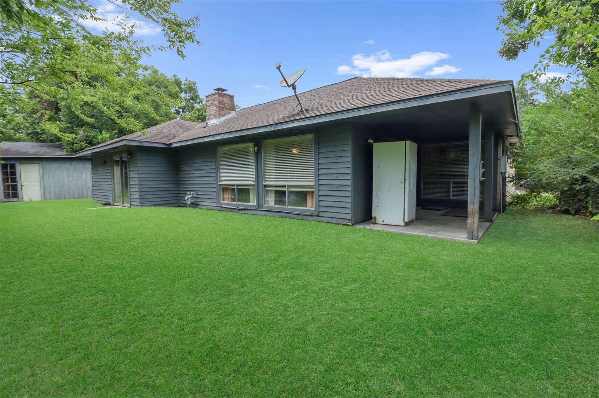 4205 Lariat Drive
