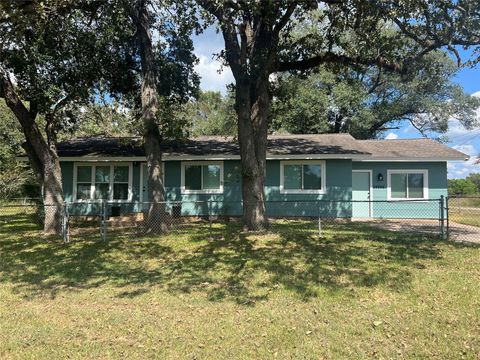 Photo of 28896 Waller Gladish Road, Waller, TX 77484 (MLS # 13968831)