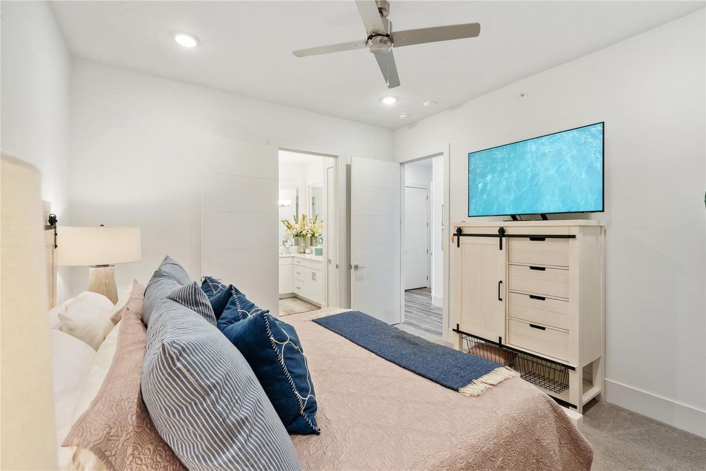 Photo of 199 Waterpoint Court #208, Montgomery, TX 77356 (MLS # 74543848)