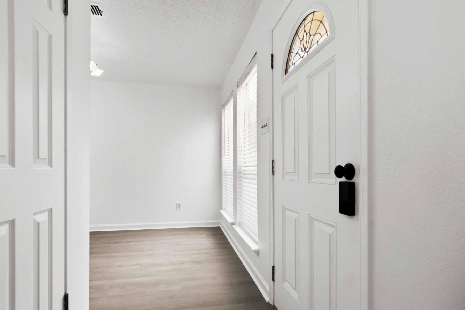 6922 Skyline Park Drive