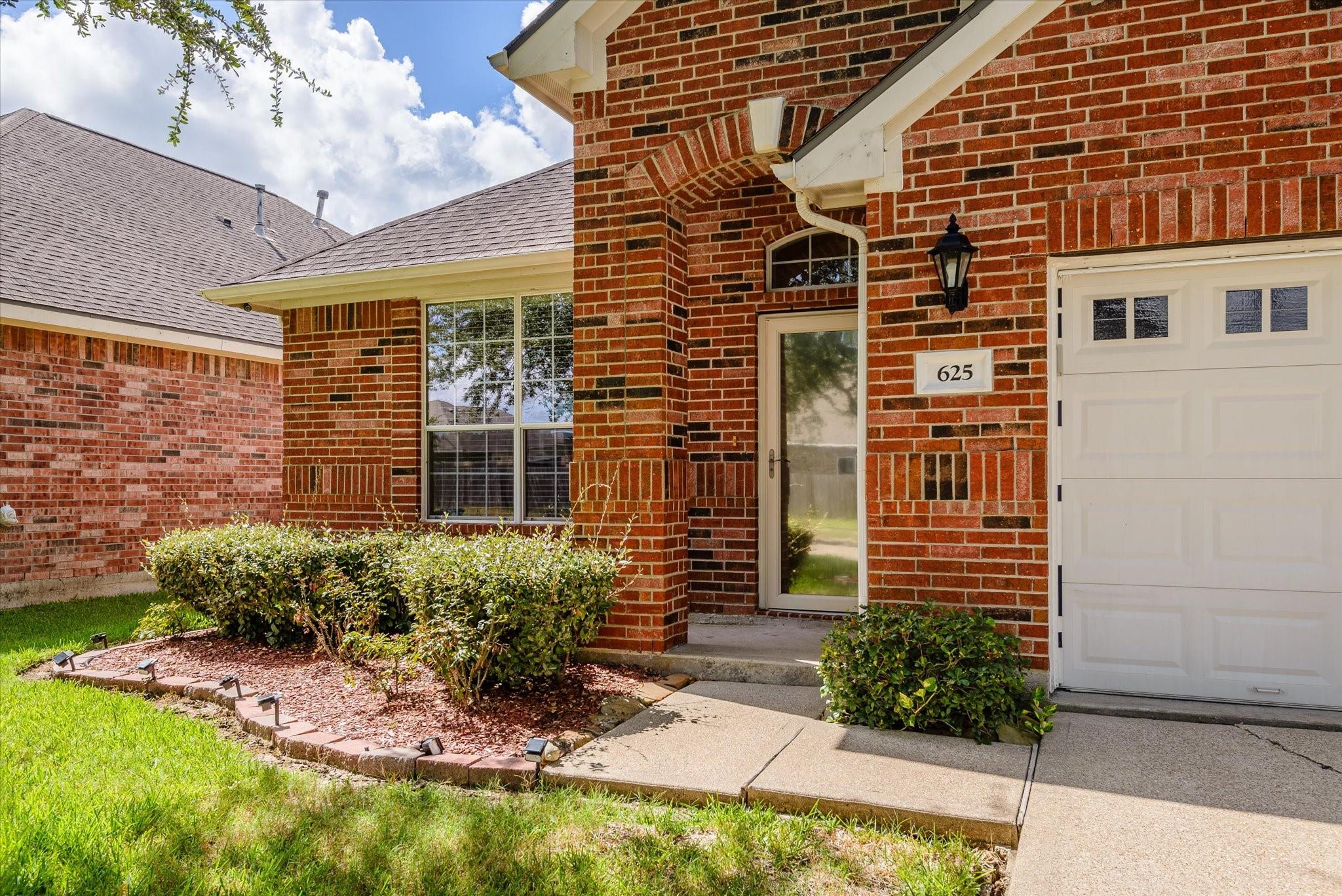 625 Laurelmist Lane