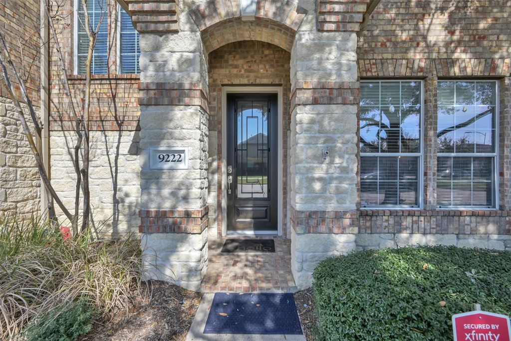 Photo of 9222 Sunlight Oak Lane, Houston, TX 77070 (MLS # 56374822)