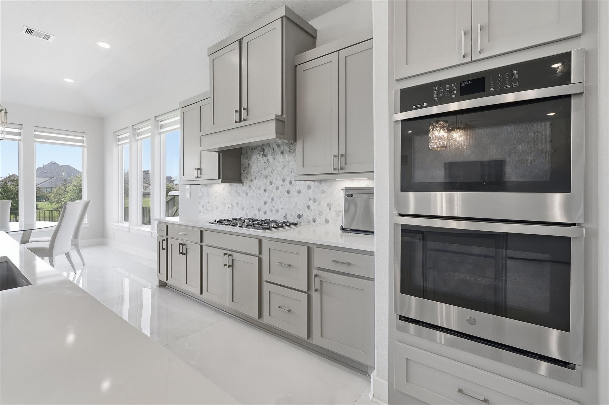 440 Stratus View Court