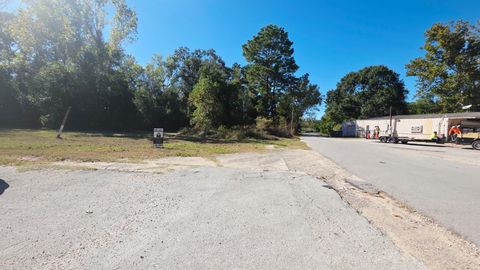 16910 Main Street Patton Village TX 77372