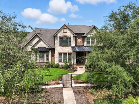 529 Water Street Webster TX 77598