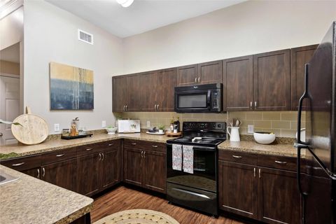 Apartment For Rent - 6607 Brodie Ln Ln #B1.434<br/> Austin, TX 78745