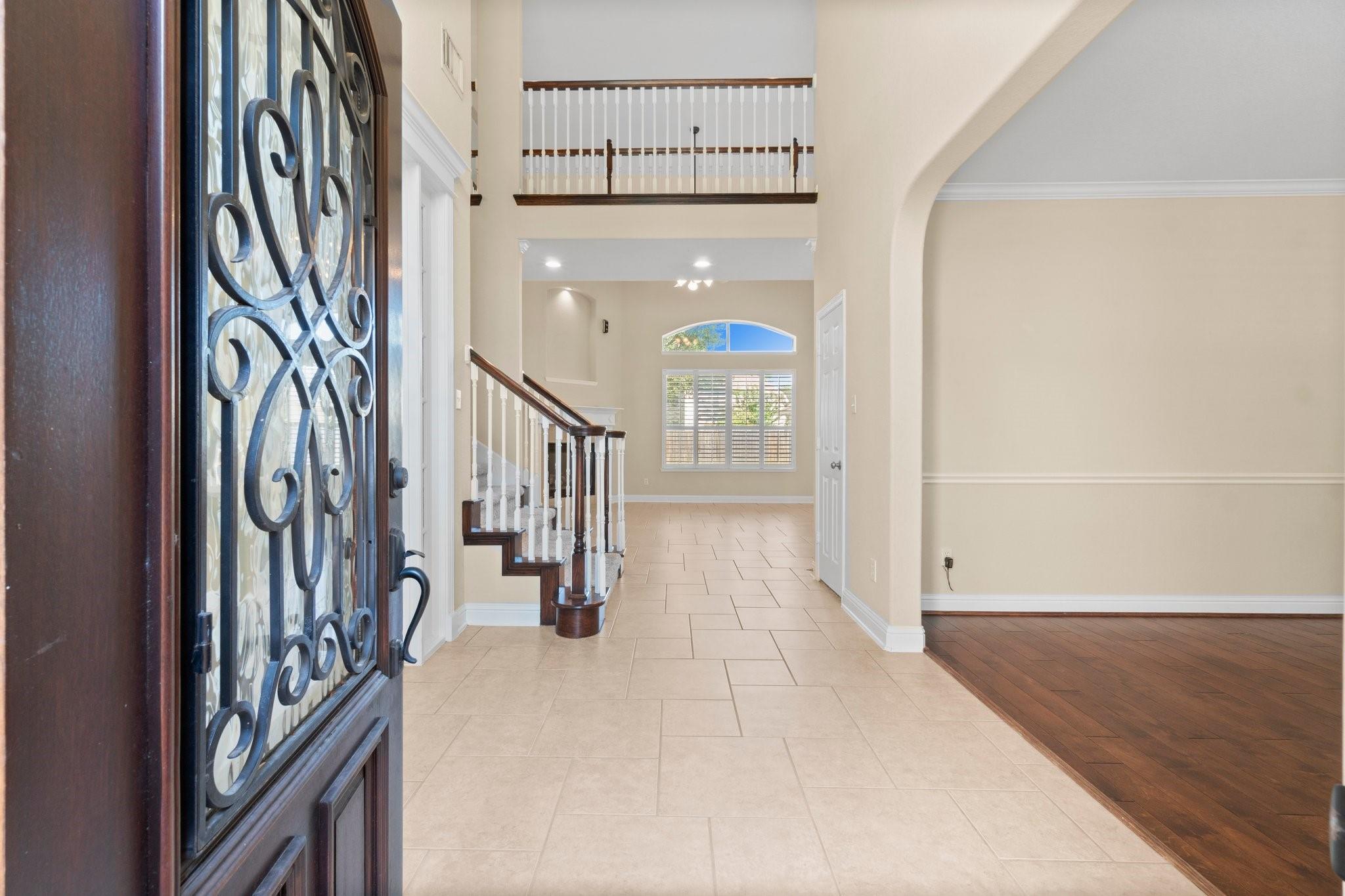 1527 Leedscastle Manor