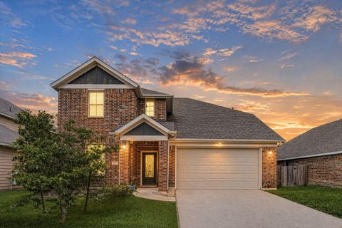 Photo of 6614 Hunters Way Lane, Baytown, TX 77521 (MLS # 87409948)