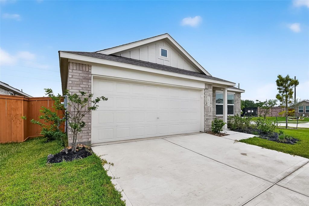 Photo of 2623 American Ruby Drive, Rosharon, TX 77583 (MLS # 92882354)
