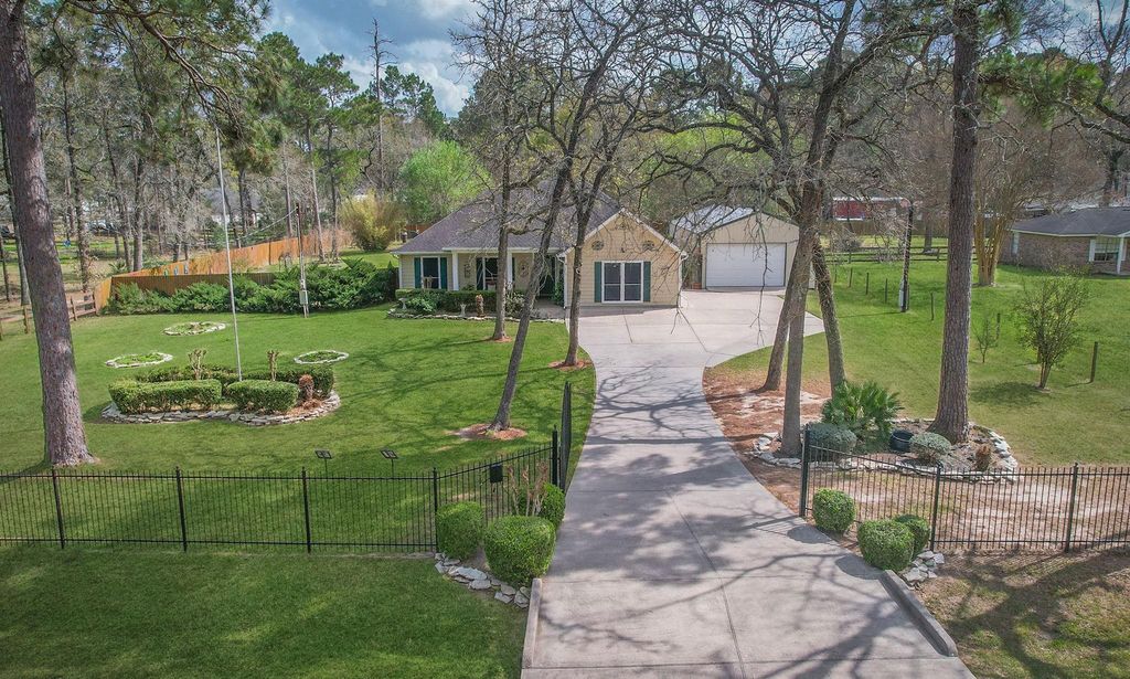 Photo of 136 Fantail Street, Magnolia, TX 77355 (MLS # 53788703)