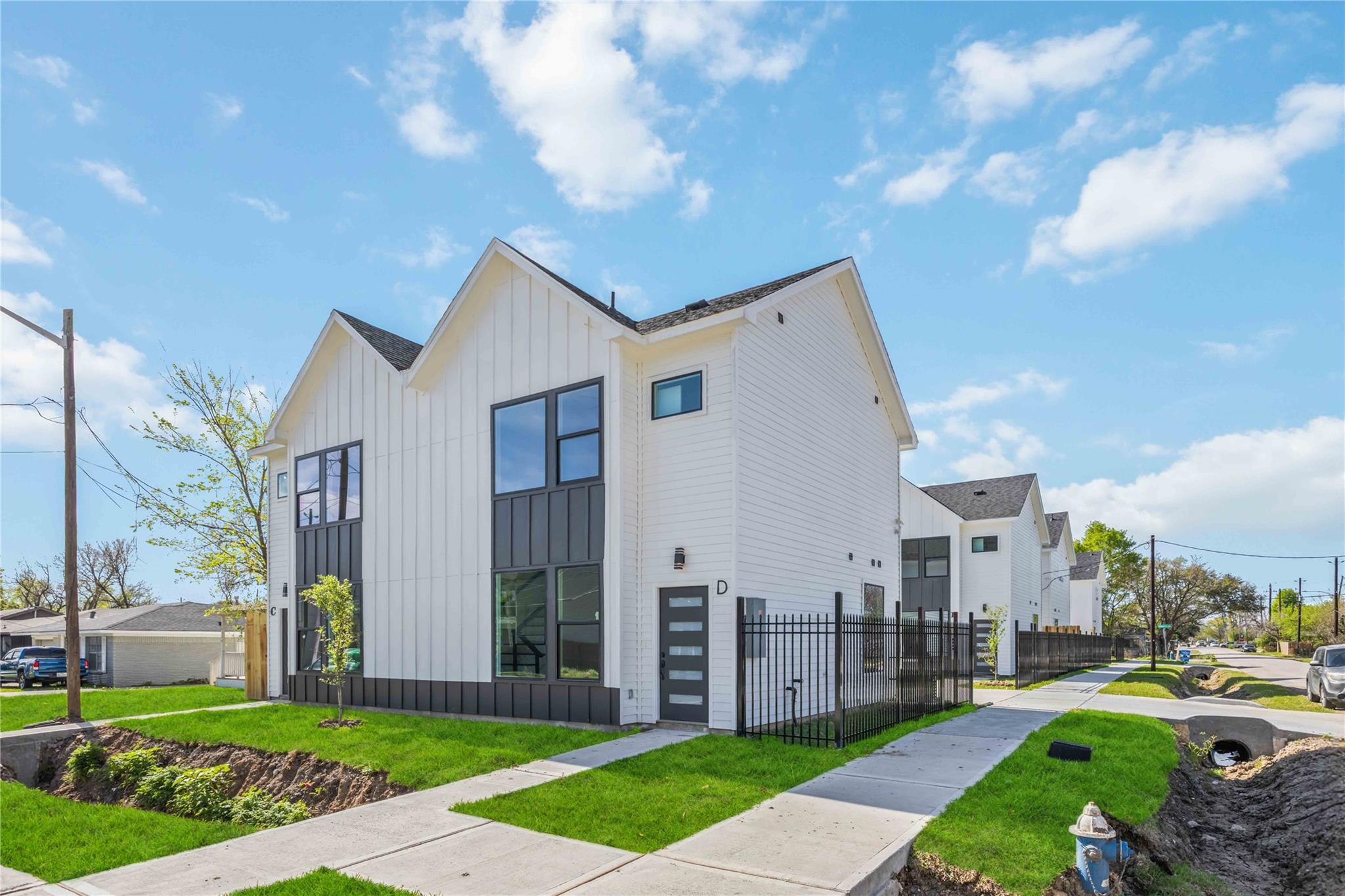 4501 Newberry Street A-D