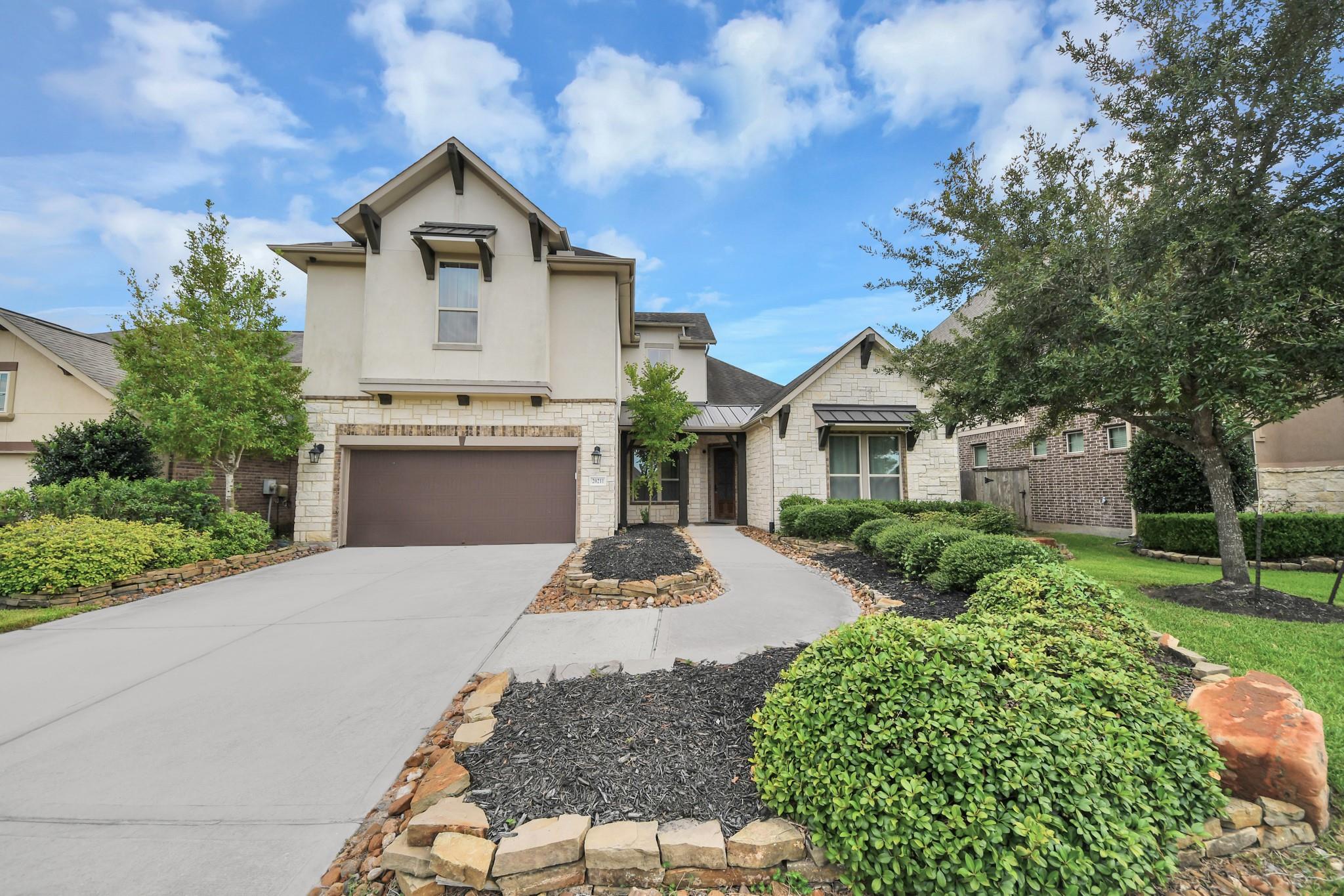 20211 Cascading Falls Boulevard