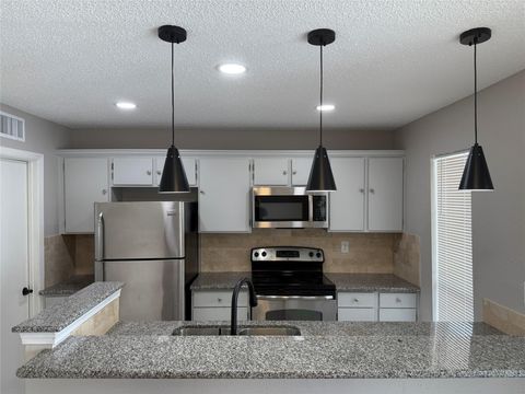 Photo of 781 Country Place Drive #2052, Houston, TX 77079 (MLS # 39565855)