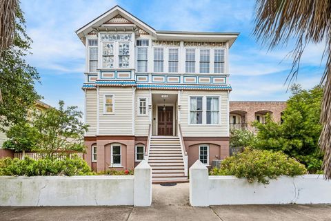 Photo of 1818 Broadway Street, Galveston, TX 77550 (MLS # 23257876)
