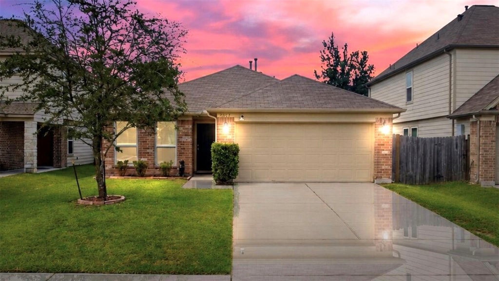 Photo of 9951 Chimney Swift Lane, Conroe, TX 77385 (MLS # 40371814)