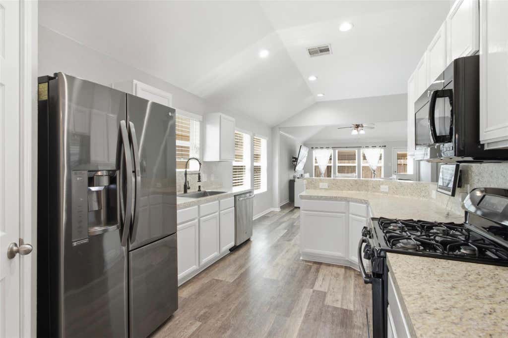 Photo of 9951 Chimney Swift Lane, Conroe, TX 77385 (MLS # 40371814)