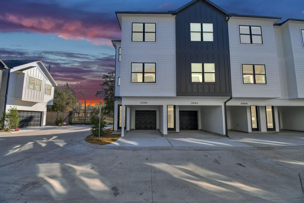 Photo of 2006 Laverne Willow Lane #A, Houston, TX 77080 (MLS # 19395009)