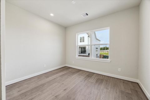 Tiny photo for 3911 Willowbend Point Dr, Houston, TX 77025 (MLS # 40210153)