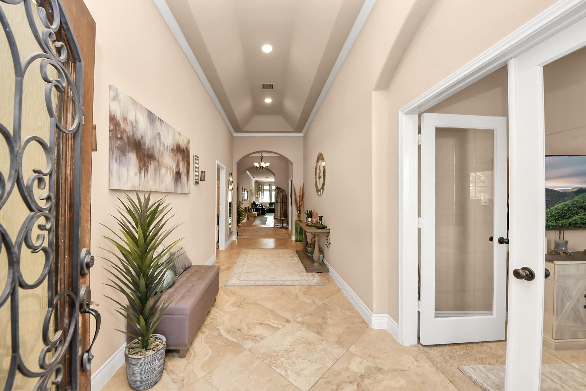 4023 Duccio River Way