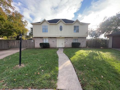 Photo of 10419 Autumn Harvest Drive, Houston, TX 77064 (MLS # 68417434)