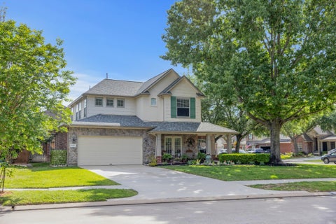 Photo of 10227 Crescent Bluff Lane, Houston, TX 77070 (MLS # 65450270)