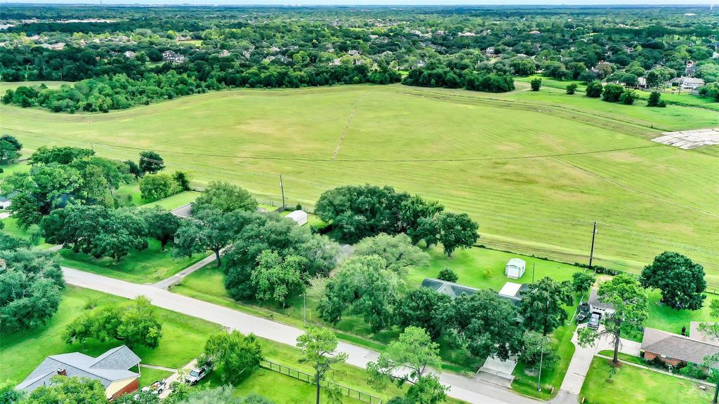 Photo of 3605 Longherridge Drive, Pearland, TX 77581 (MLS # 77855528)