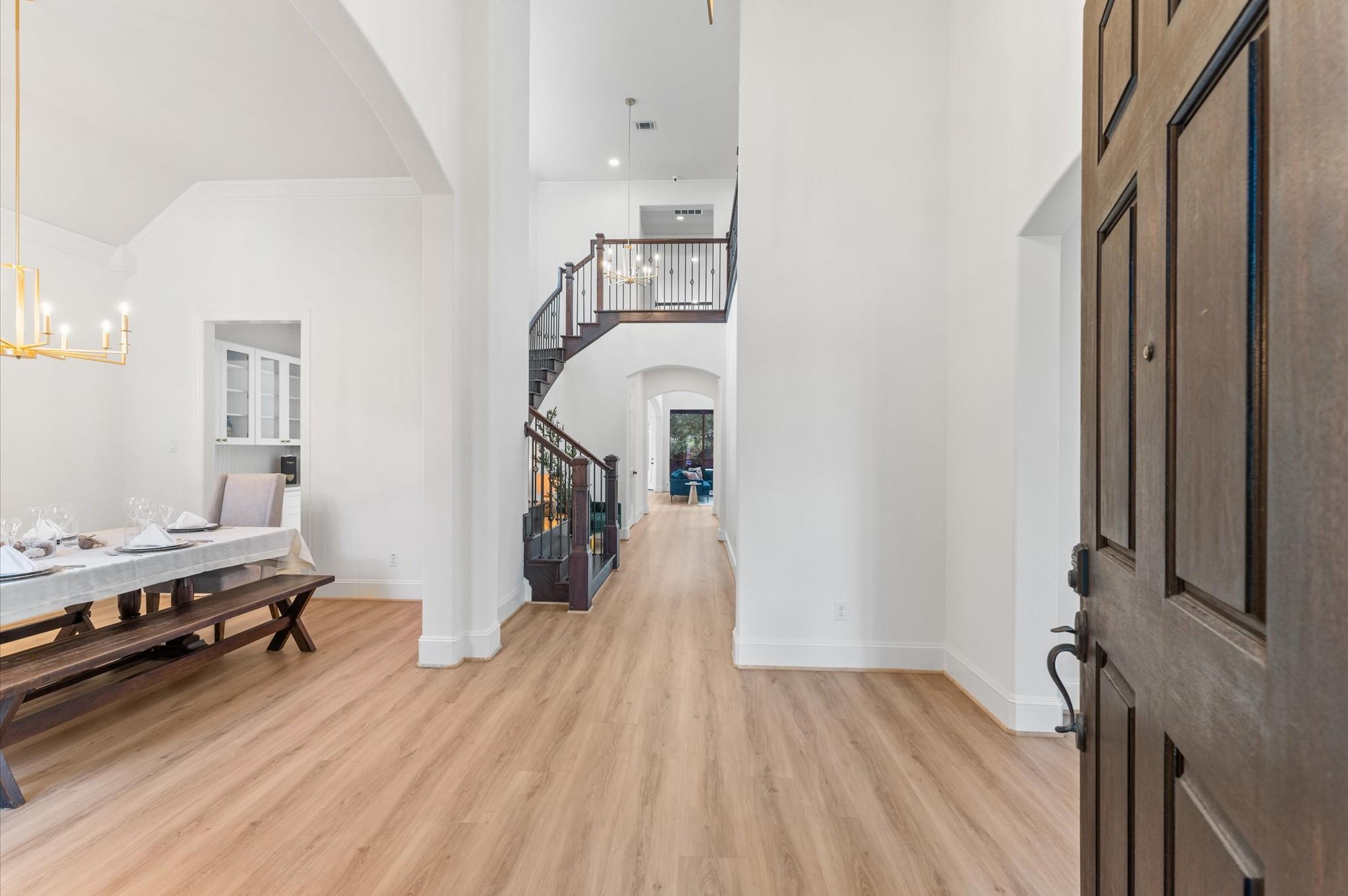 7 Mohawk Path Place