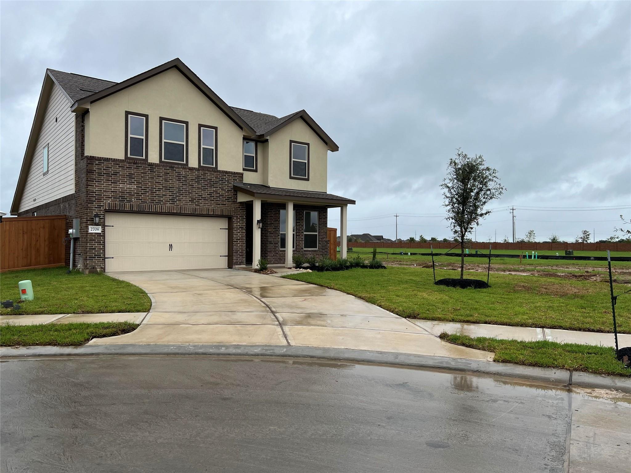 2708 Lantana Breeze Dr