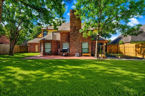 Tiny photo for 105 Thyme Trail, Lake Jackson, TX 77566 (MLS # 87197696)