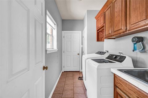 Tiny photo for 105 Thyme Trail, Lake Jackson, TX 77566 (MLS # 87197696)
