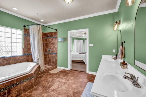 Tiny photo for 105 Thyme Trail, Lake Jackson, TX 77566 (MLS # 87197696)