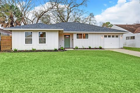 Photo of 4009 Woodshire Street, Houston, TX 77025 (MLS # 11194414)
