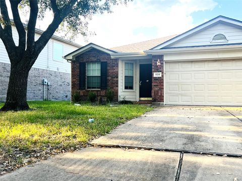Photo of 17314 S Summit Canyon Drive, Houston, TX 77095 (MLS # 83813479)