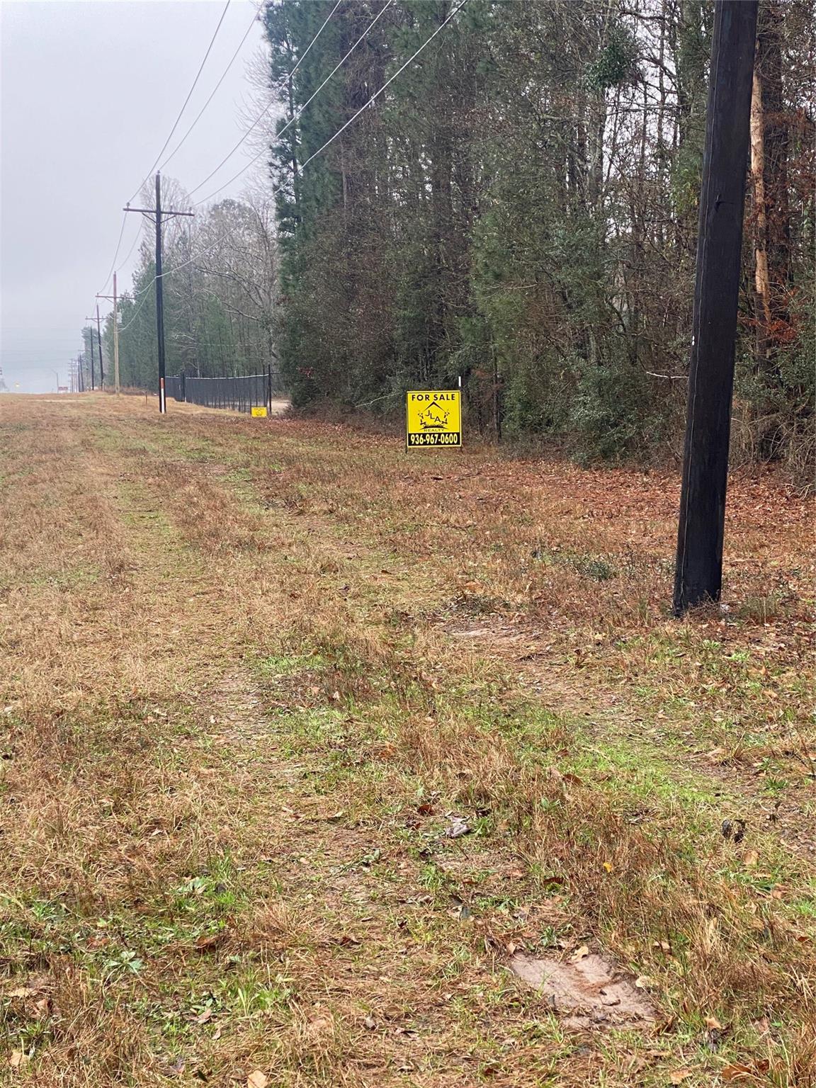 8989 Us Highway 190 W