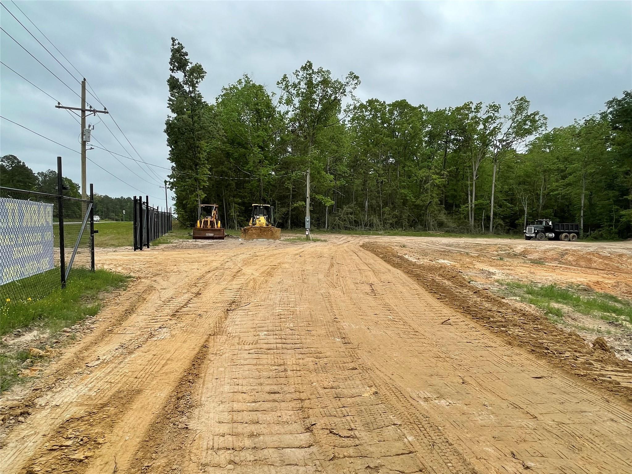 8989 Us Highway 190 W