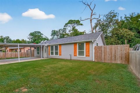 9037 Linda Vista Road Houston TX 77078