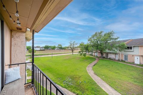 Tiny photo for 6975 Chasewood Drive, Houston, TX 77489 (MLS # 66931349)