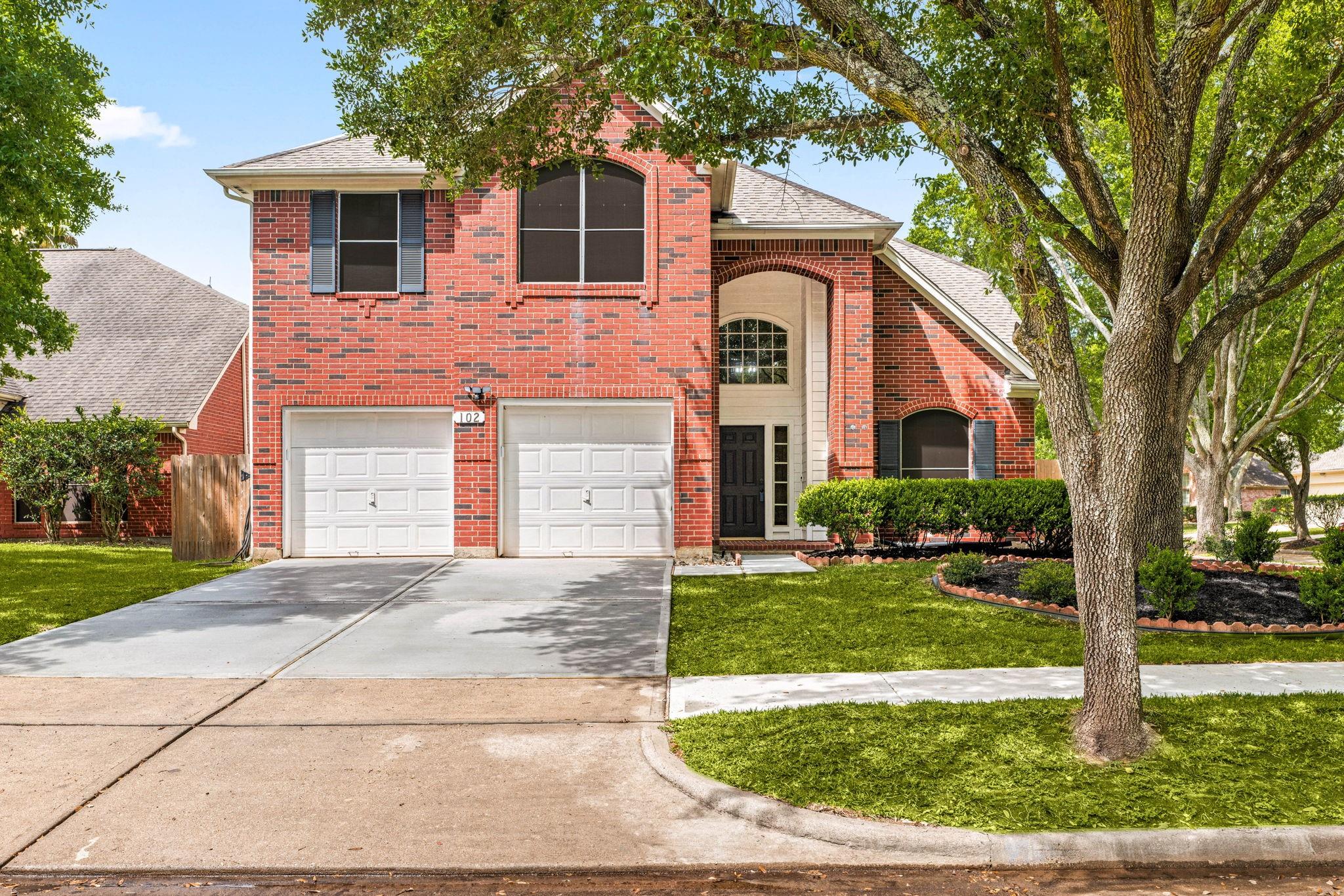 102 Lindencrest Court