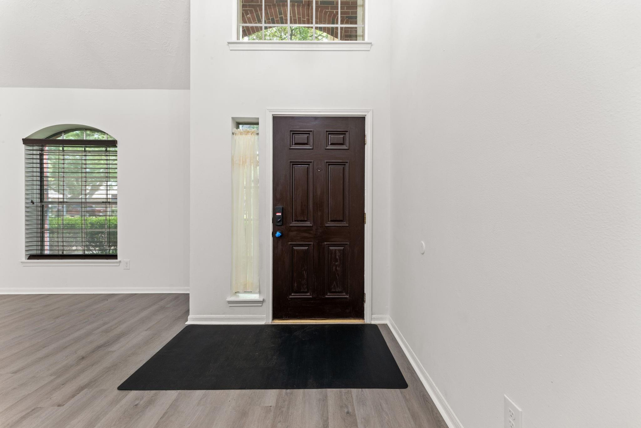 102 Lindencrest Court