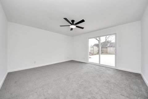 Tiny photo for 1418 San Sebastian Lane, Nassau Bay, TX 77058 (MLS # 62436018)