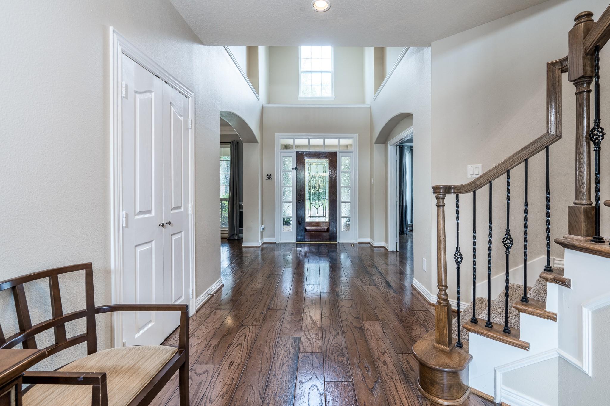 5914 Oakmoss Trail