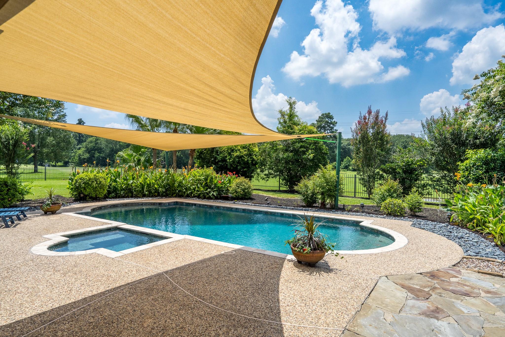 5914 Oakmoss Trail