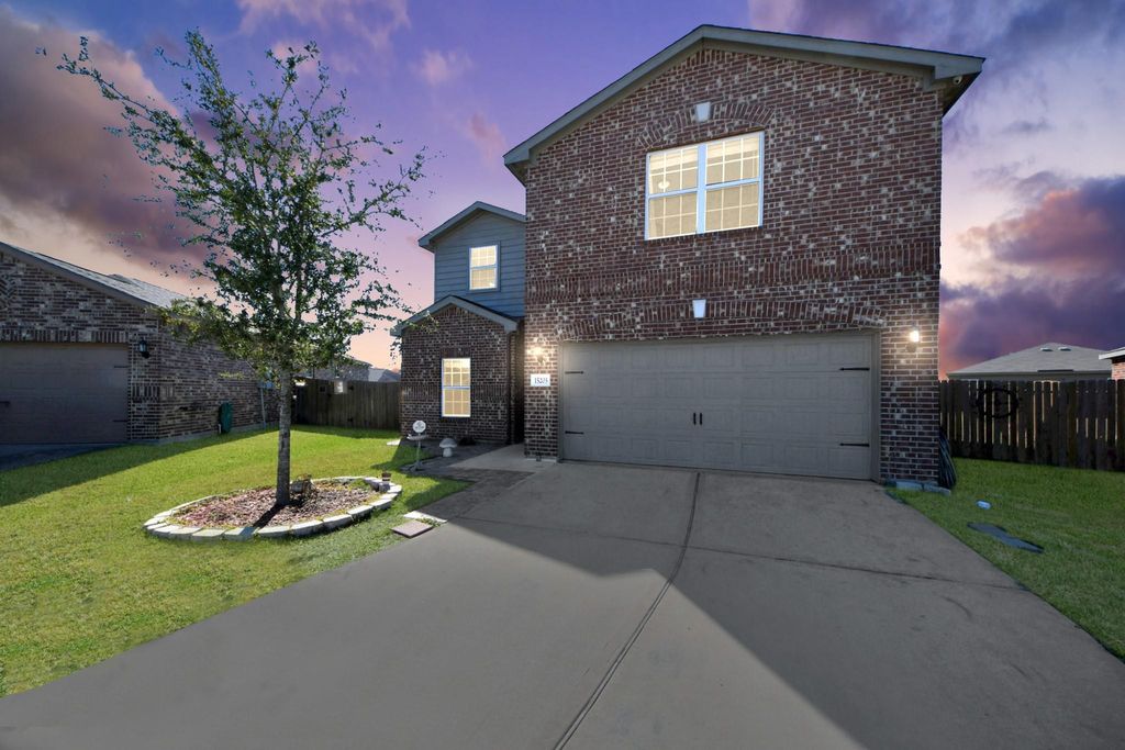 Photo of 15203 Albert Oak Drive, Humble, TX 77396 (MLS # 72772342)