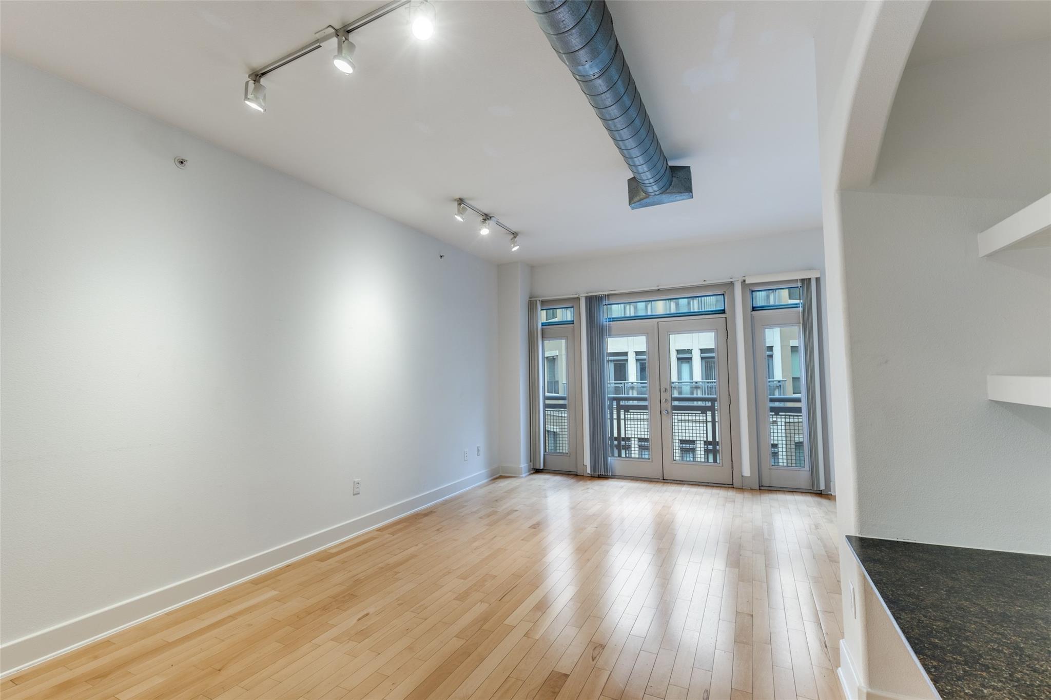 1901 Post Oak Boulevard 2220